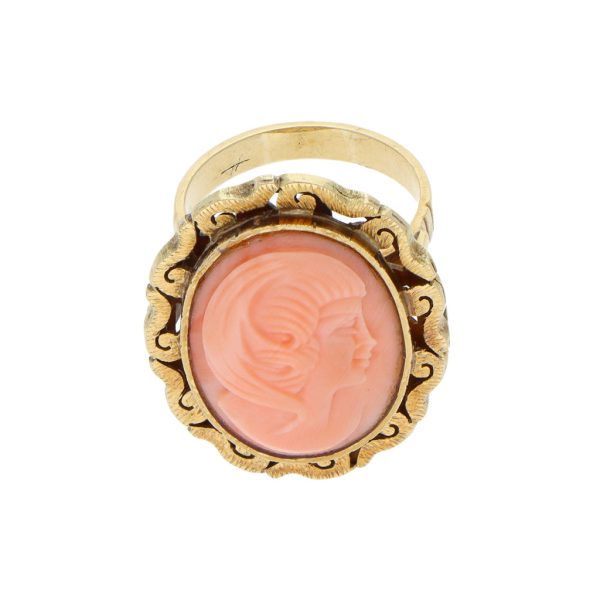 Anillo estilizado motivo dama con coral en oro amarillo 14 kilates. Cheap