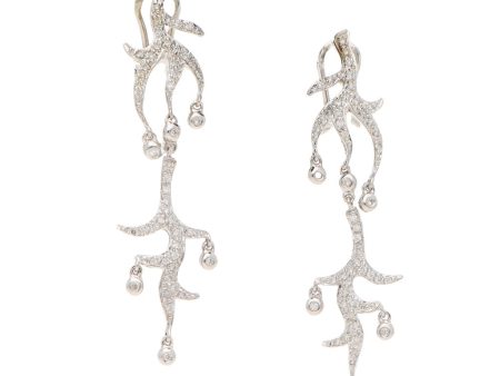 Aretes estilizados con colgantes y diamantes en oro blanco 14 kilates. Hot on Sale