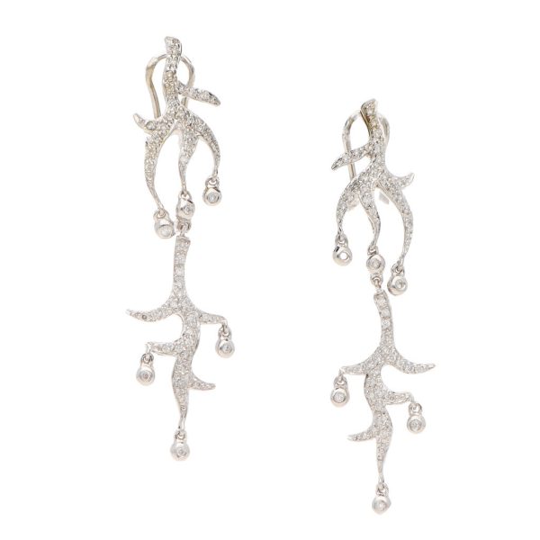 Aretes estilizados con colgantes y diamantes en oro blanco 14 kilates. Hot on Sale