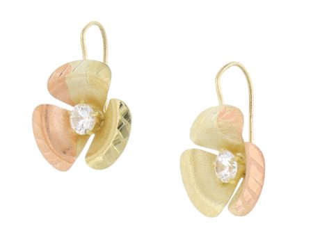 Aretes diseño especial motivo floral con circonias en oro dos tonos 10 kilates. Fashion