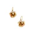 Aretes estilizados motivo floral en oro tres tonos 14 kilates. For Cheap