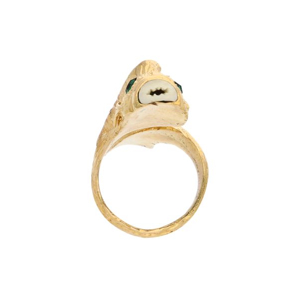 Anillo estilizado motivo pez con sintéticos en oro amarillo 18 kilates. Discount