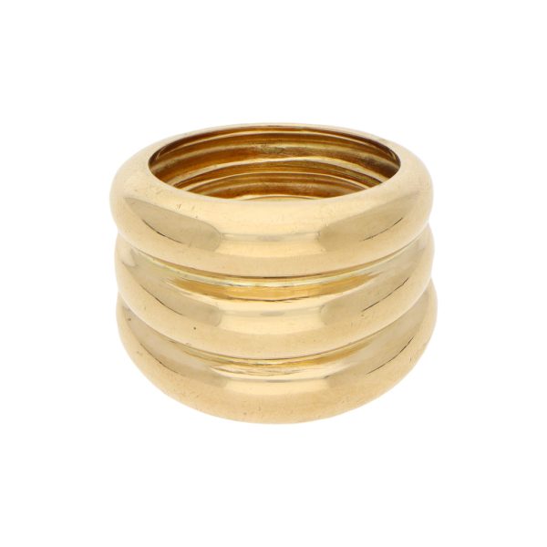 Anillo estilizado liso en oro amarillo 18 kilates. Online