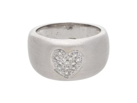 Anillo estilizado motivo corazón con diamantes en oro blanco 18 kilates. Hot on Sale