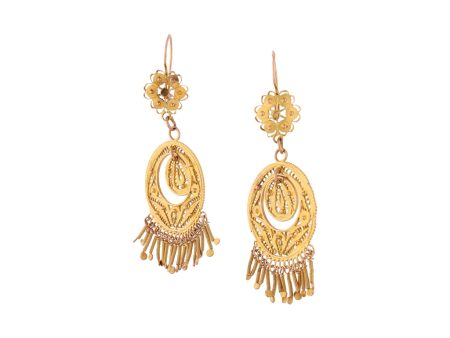 Aretes filigrana con colgantes en oro dos tonos 8 kilates. Fashion