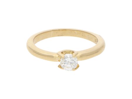 Anillo solitario con diamante en oro amarillo 18 kilates. Online Hot Sale