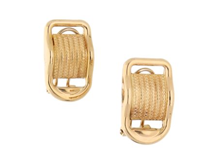 Aretes laminados en oro amarillo 14 kilates. Fashion