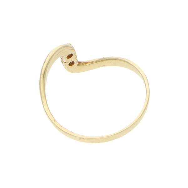 Anillo ondulado con sintéticos en oro amarillo 10 kilates. Discount