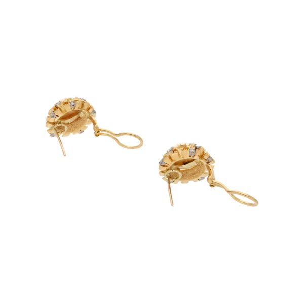 Aretes estilizados con diamantes y perlas en oro amarillo 18 kilates. Supply