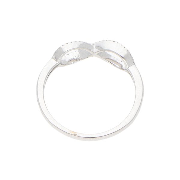 Anillo estilizado motivo infinito con diamantes en oro blanco 14 kilates. Hot on Sale