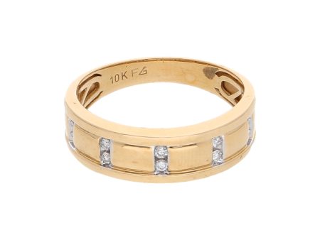 Anillo acanalado con diamantes en oro amarillo 10 kilates. For Cheap