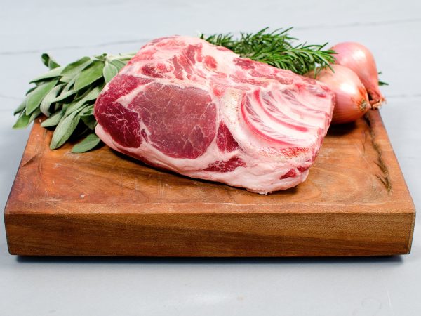 RED WATTLE COUNTRY-RIB PORK LOIN ROAST, 2.5-3lb Online Sale